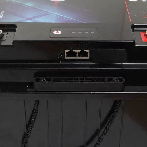 SKANBATT Lithium HEAT PRO Ultra 12V 300AH - CAN Bus - 400A (<3s) - 8 års garanti