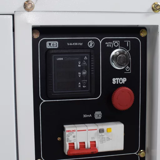 HYUNDAI DHY8600SE-T Strømaggregat 7900W - Elektrisk start - Diesel