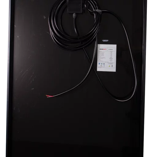 SKANBATT AERO 220W panel med 7M kabel og spoilere for enkel montering