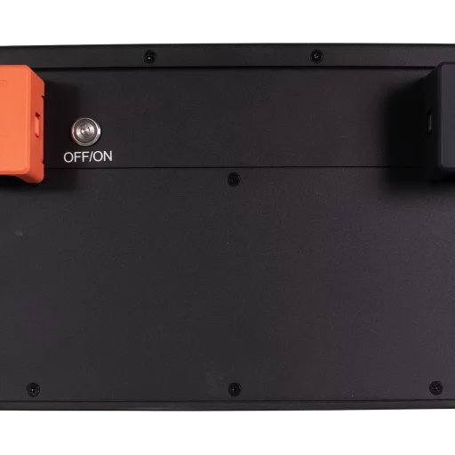 SKANBATT Premium Lithium - 12V 700Ah 250A BMS - 380x360x220mm - Bluetooth - Heat - 8 Års garanti - "Under setet" modell