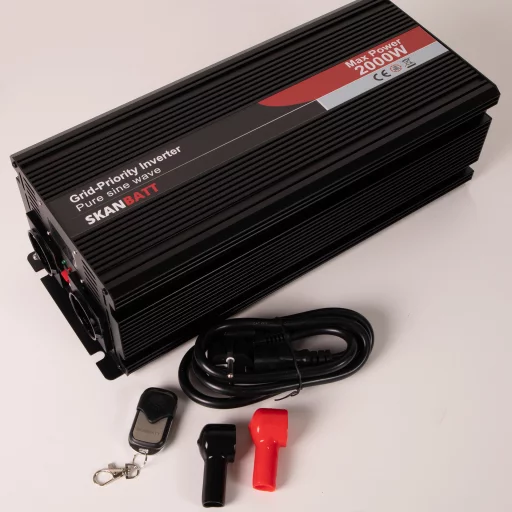 SKANBATT Inverter 12V 2000W Ren Sinus med Nettprioritering og Trådløs Fjernkontroll 420x165x120mm