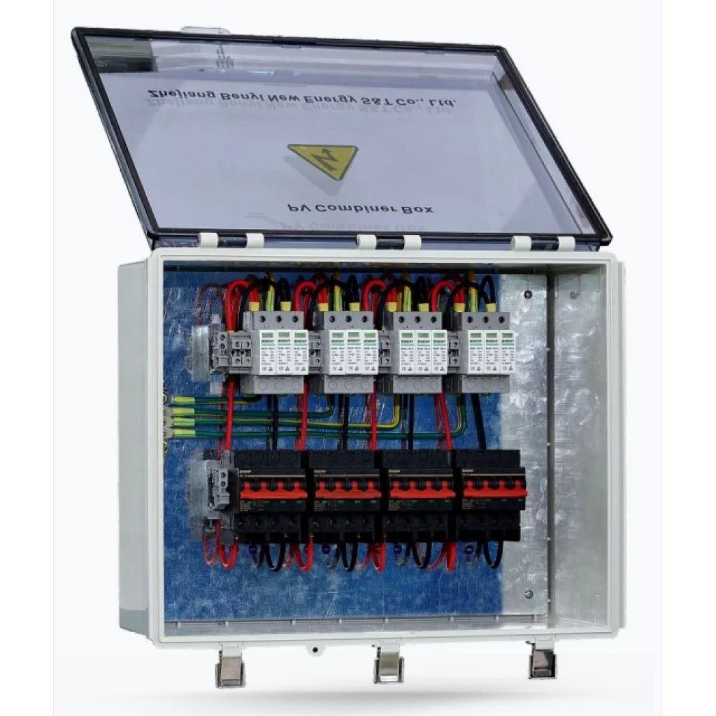 DC combinerboks - 4 strenger inn og 4 strenger ut