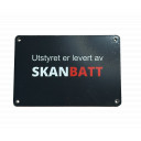 skilt-utstyret-er-levert-av-skanbatt
